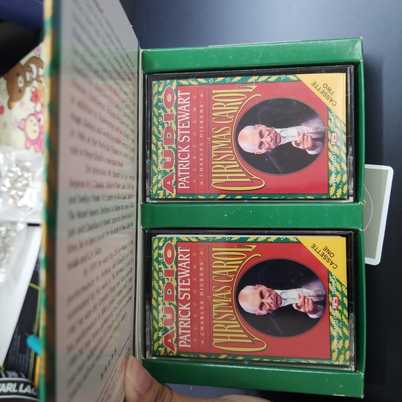 Vintage 1991 Patrick Stewart Charles Dickens A Christmas Carol Casette Tapes - Picture 4 of 5